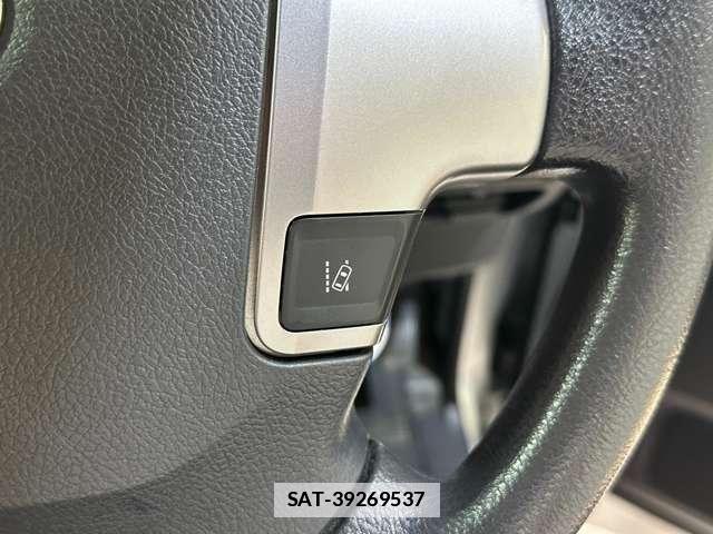 Toyota HIACE VAN 2019-05 7981369-11