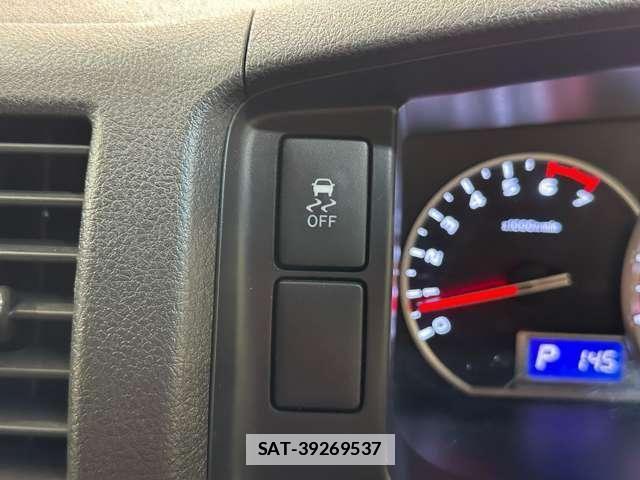 Toyota HIACE VAN 2019-05 7981369-12
