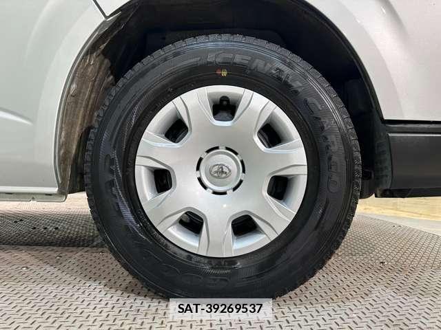 Toyota HIACE VAN 2019-05 7981369-25