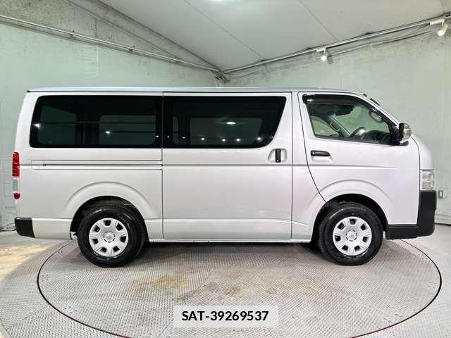 Toyota HIACE VAN 2019-05 7981369-3