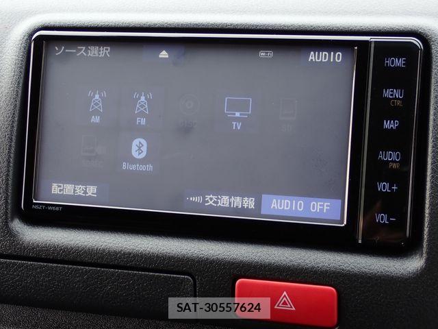 Toyota HIACE VAN 2022-03 8038823-12