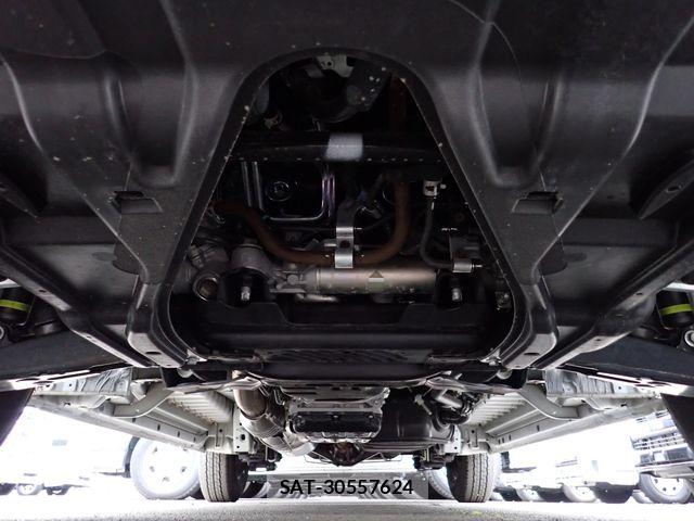 Toyota HIACE VAN 2022-03 8038823-27