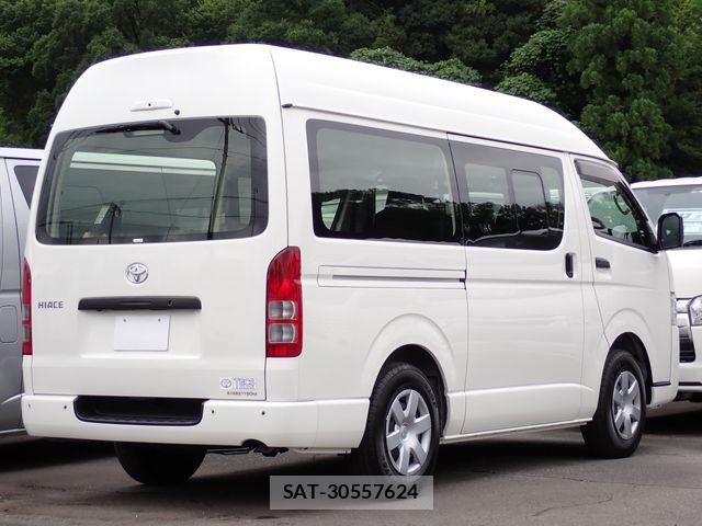 Toyota HIACE VAN 2022-03 8038823-2