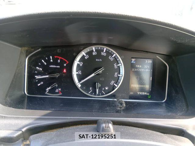 Toyota HIACE VAN 2021-06 8038843-6