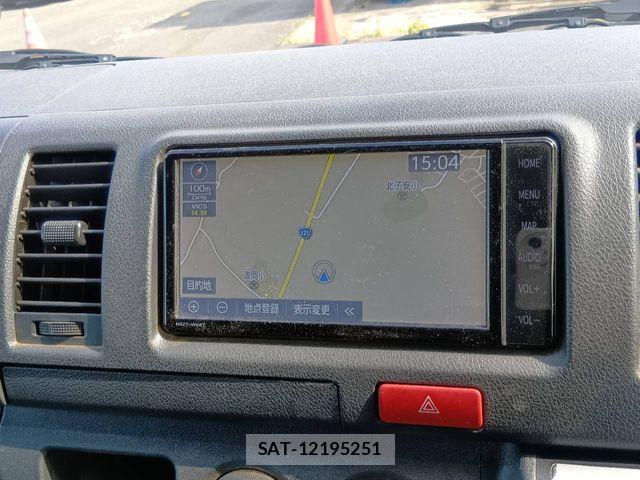 Toyota HIACE VAN 2021-06 8038843-7