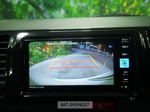 Toyota HIACE VAN 2025-12 8038788-9