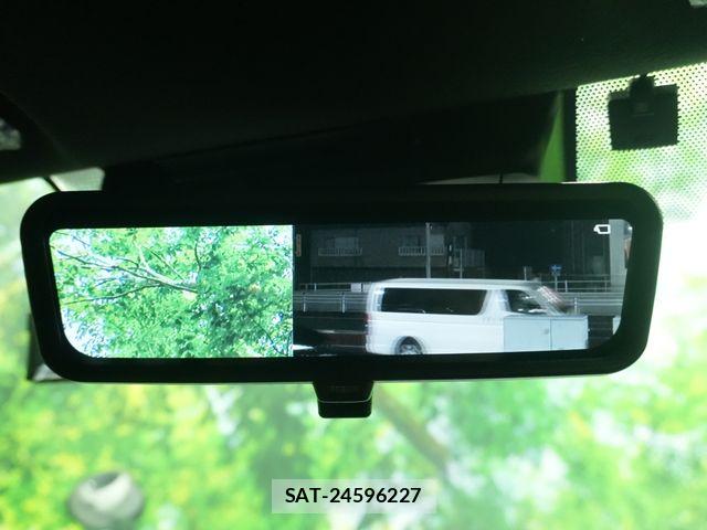 Toyota HIACE VAN 2025-12 8038788-16