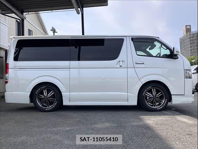 Toyota HIACE VAN 2022-08 8038797-12