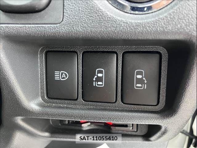 Toyota HIACE VAN 2022-08 8038797-17