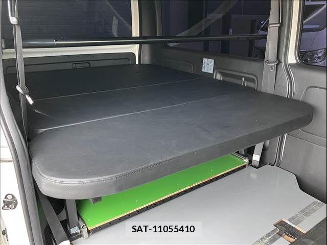 Toyota HIACE VAN 2022-08 8038797-19