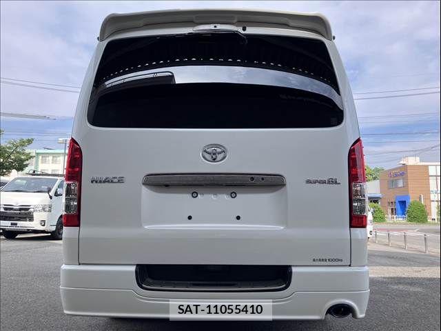 Toyota HIACE VAN 2022-08 8038797-2