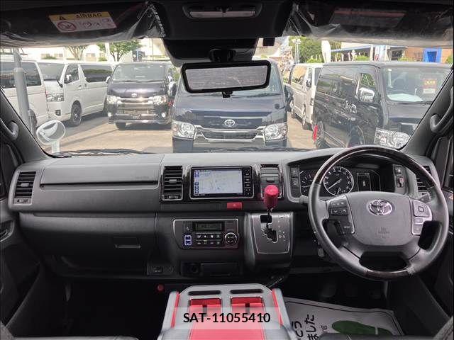 Toyota HIACE VAN 2022-08 8038797-3