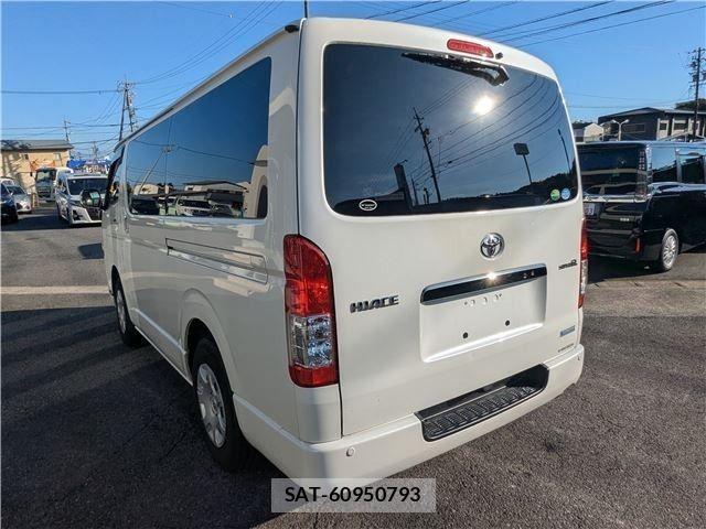 Toyota HIACE VAN 2020-01 8038837-3