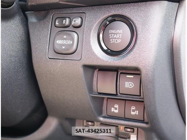 Toyota HIACE VAN 2026-05 8038789-11