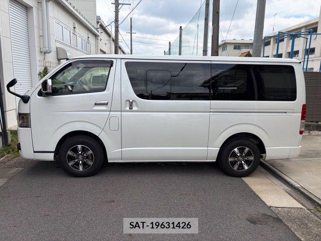 Toyota HIACE VAN 2021-03 8038838-13