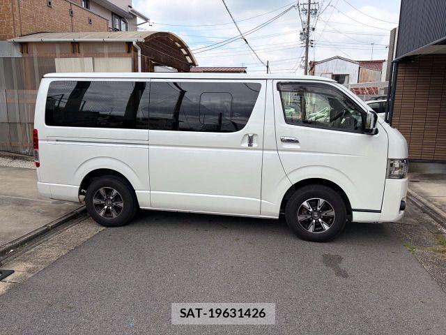 Toyota HIACE VAN 2021-03 8038838-14