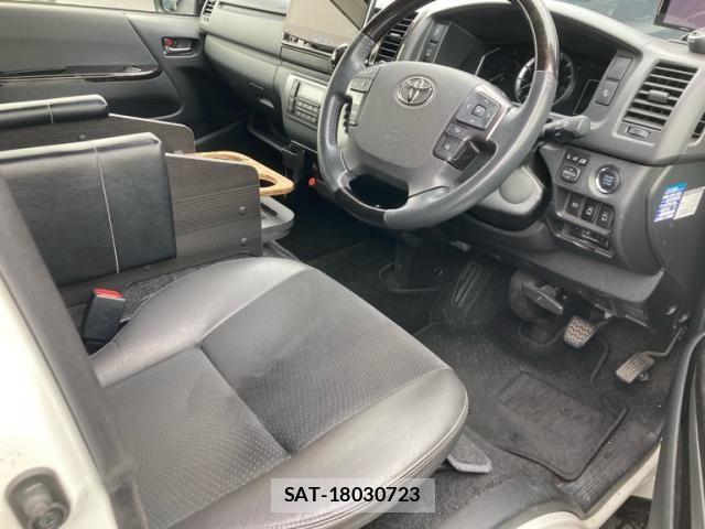 Toyota HIACE VAN 2021-08 8038822-16