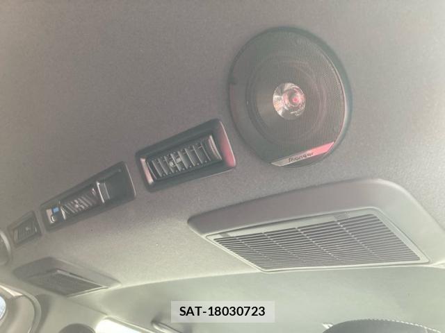Toyota HIACE VAN 2021-08 8038822-18