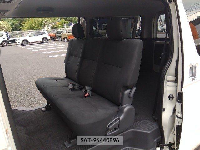 Toyota HIACE VAN 2025-10 8038814-12