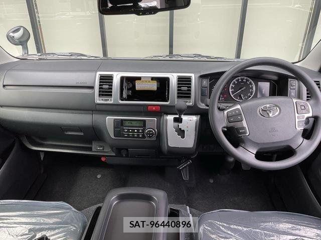 Toyota HIACE VAN 2025-10 8038814-1