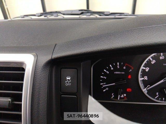 Toyota HIACE VAN 2025-10 8038814-21