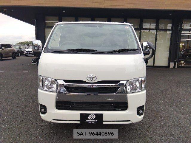 Toyota HIACE VAN 2025-10 8038814-3