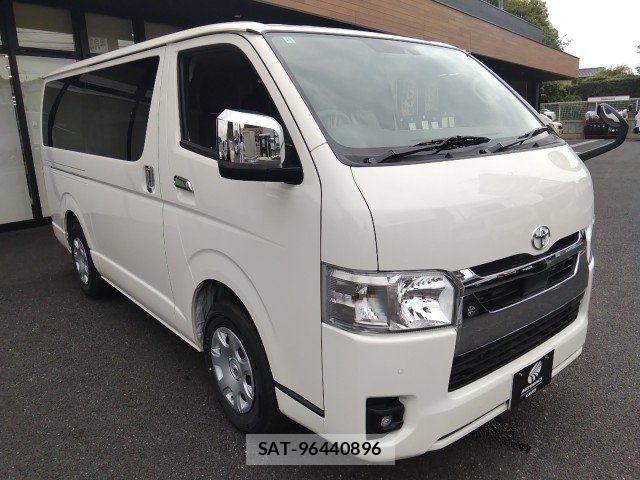 Toyota HIACE VAN 2025-10 8038814-6