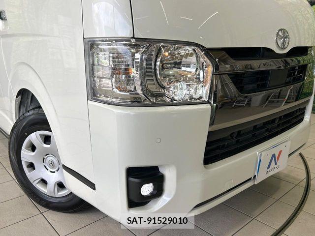 Toyota HIACE VAN 2025-11 8038805-11
