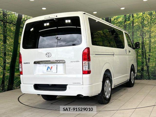 Toyota HIACE VAN 2025-11 8038805-16