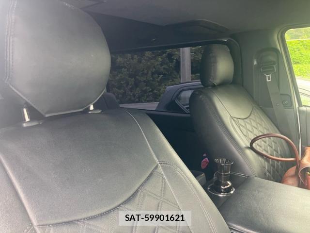 Toyota HIACE VAN 2022-04 8038832-13