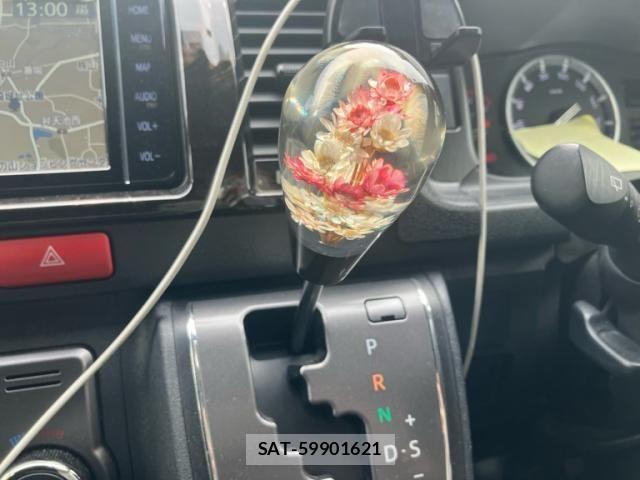Toyota HIACE VAN 2022-04 8038832-22