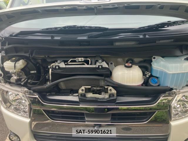 Toyota HIACE VAN 2022-04 8038832-25