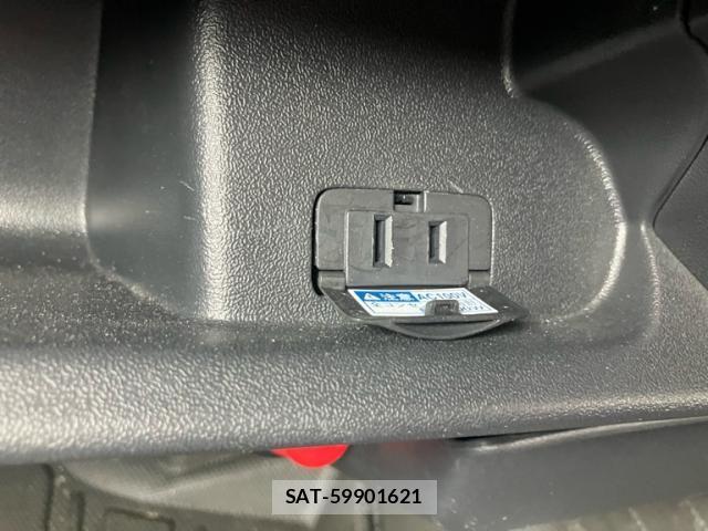 Toyota HIACE VAN 2022-04 8038832-28
