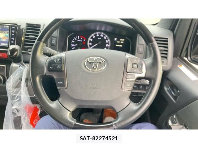 Toyota HIACE VAN 2025-02 8038812-13