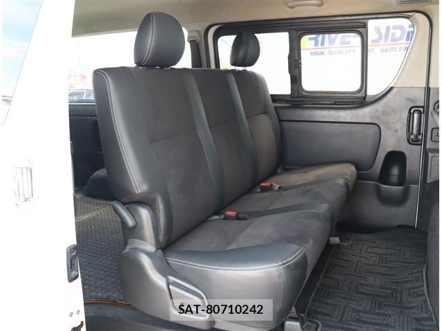 Toyota HIACE VAN 2015-07 8038839-12