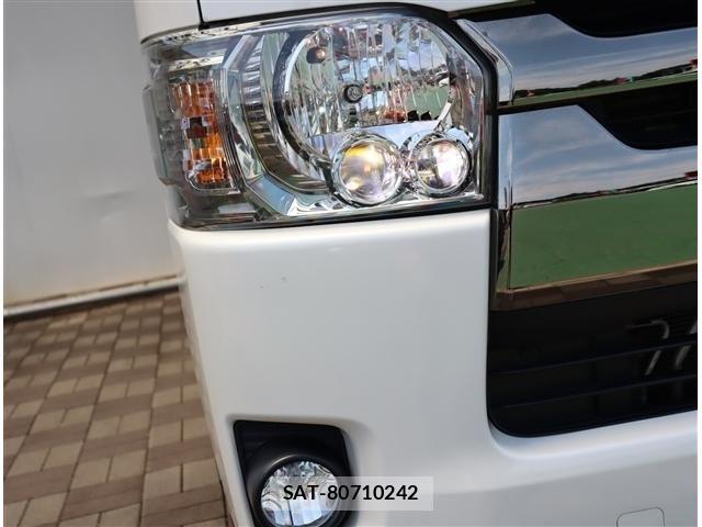 Toyota HIACE VAN 2015-07 8038839-14