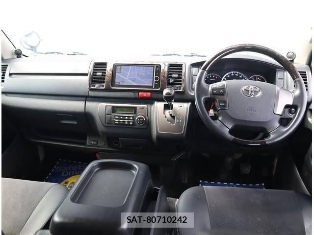 Toyota HIACE VAN 2015-07 8038839-1