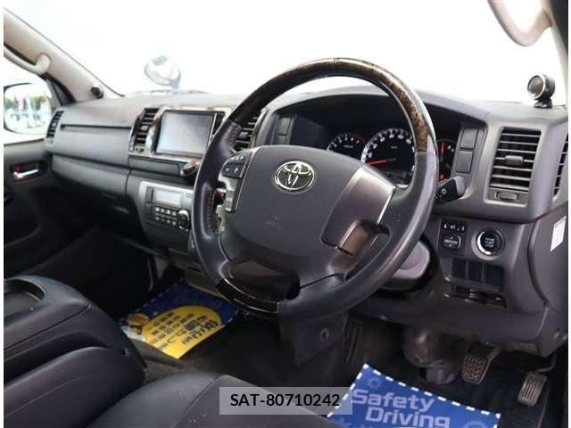 Toyota HIACE VAN 2015-07 8038839-22