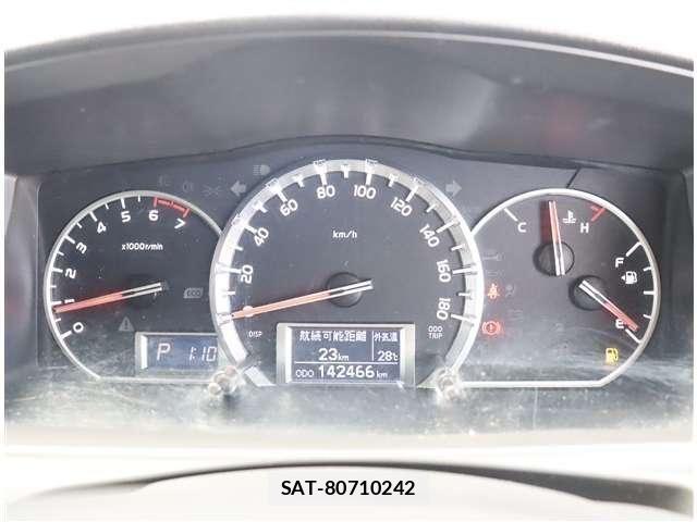 Toyota HIACE VAN 2015-07 8038839-26