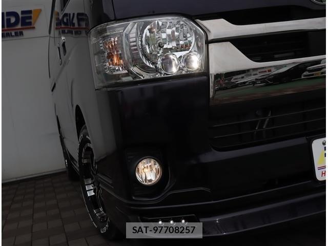 Toyota HIACE VAN 2021-11 8038796-13