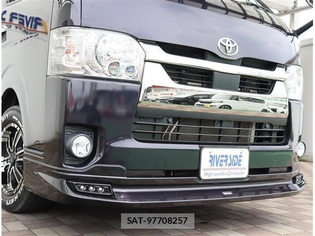 Toyota HIACE VAN 2021-11 8038796-15