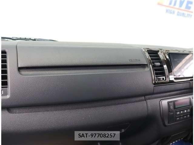 Toyota HIACE VAN 2021-11 8038796-26
