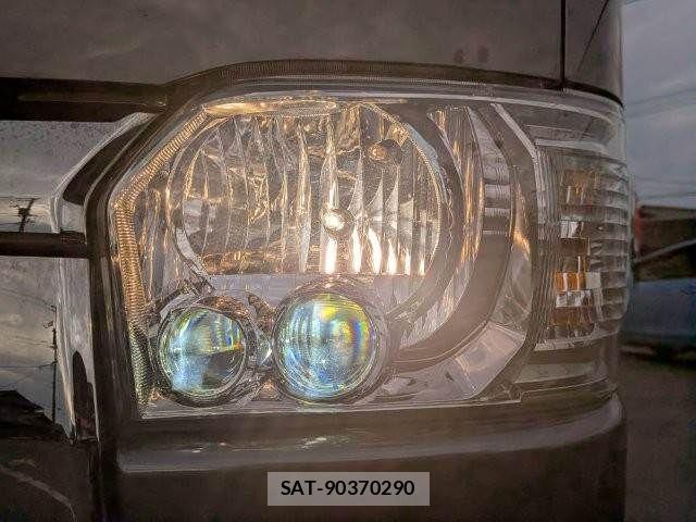 Toyota HIACE VAN 2021-07 8038834-14