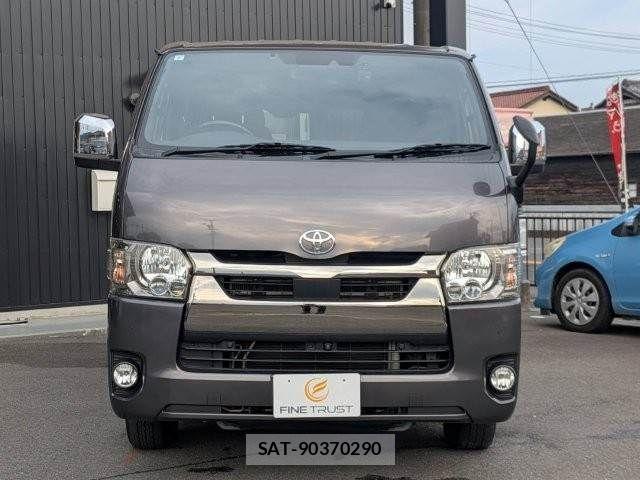 Toyota HIACE VAN 2021-07 8038834-17