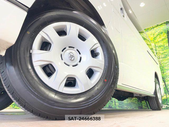 Toyota HIACE VAN 2025-08 8038794-12