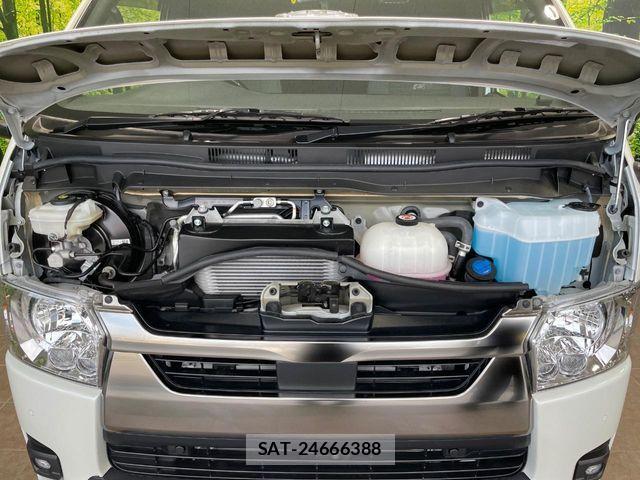 Toyota HIACE VAN 2025-08 8038794-17