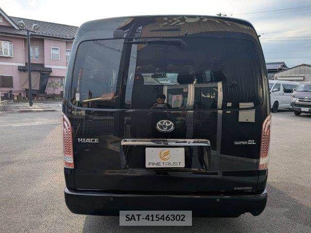 Toyota HIACE VAN 2012-10 8038840-17