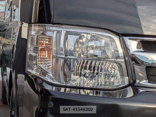 Toyota HIACE VAN 2012-10 8038840-21