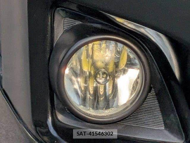 Toyota HIACE VAN 2012-10 8038840-23