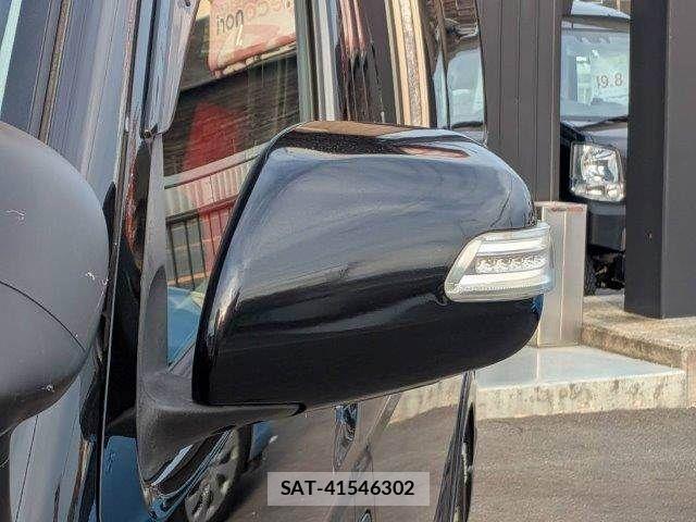 Toyota HIACE VAN 2012-10 8038840-24
